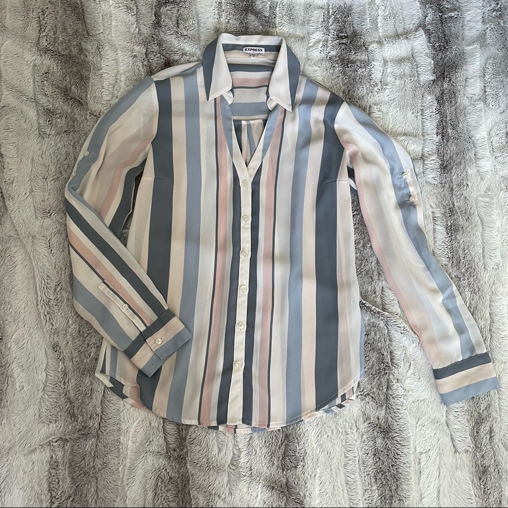 Express | Pastel blue/pink stripe long sleeve button up size Small